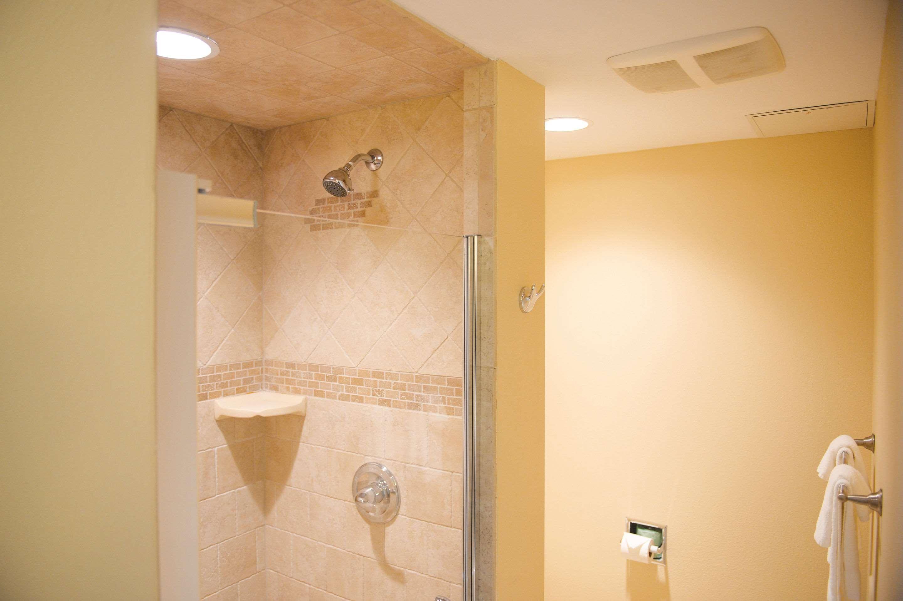 Quality Inn & Suites Ames Conference Center Near Isu Campus Dış mekan fotoğraf